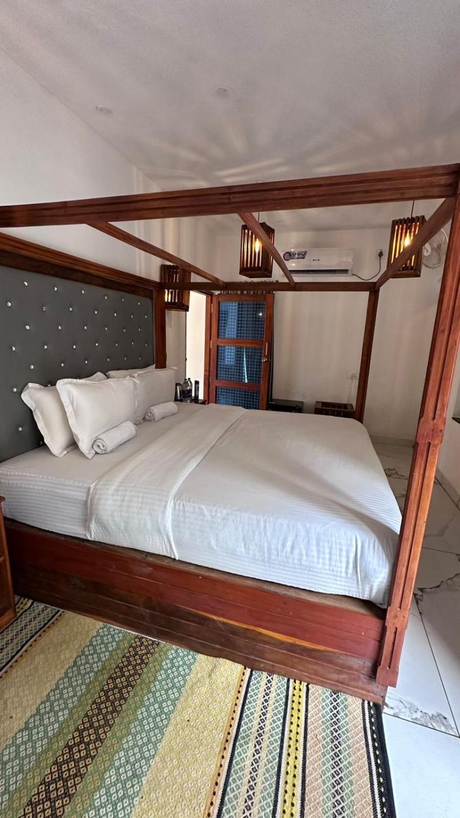 Nidra By Sarwaa Bed & Breakfast Varkala Dış mekan fotoğraf