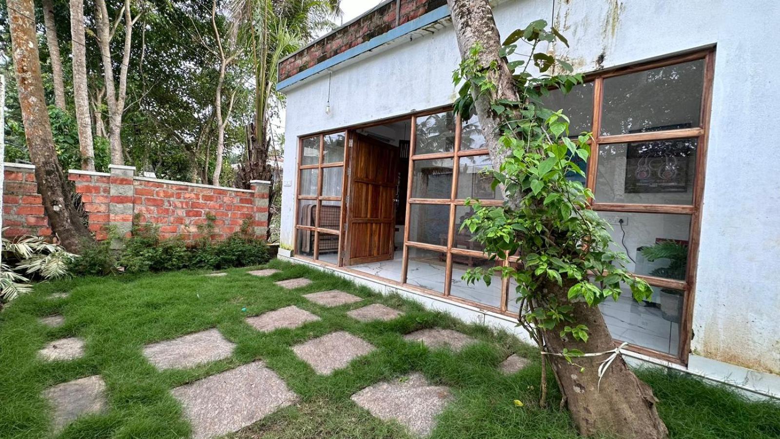 Nidra By Sarwaa Bed & Breakfast Varkala Dış mekan fotoğraf